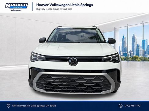 Certified 2025 Volkswagen Taos S FWD image 22