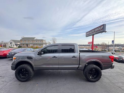 Used 2017 Nissan Titan PRO-4X image 5