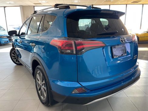 Used 2018 Toyota RAV4 Limited w/ Advanced Technology Package image 5