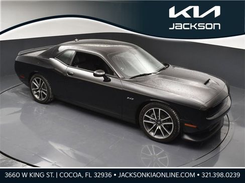 Used 2023 Dodge Challenger R/T w/ Plus Package image 1