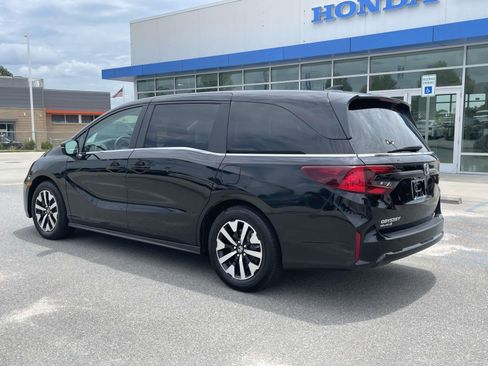 Used 2026 Honda Odyssey EX-L image 4