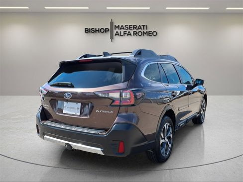 Used 2022 Subaru Outback Limited image 7