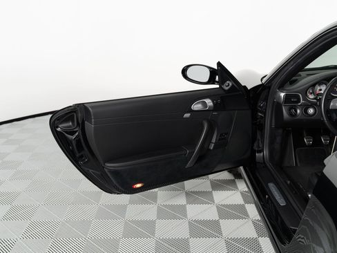 Used 2005 Porsche 911 Carrera S RWD image 9