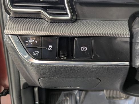 Used 2024 Kia Sportage SX FWD image 13