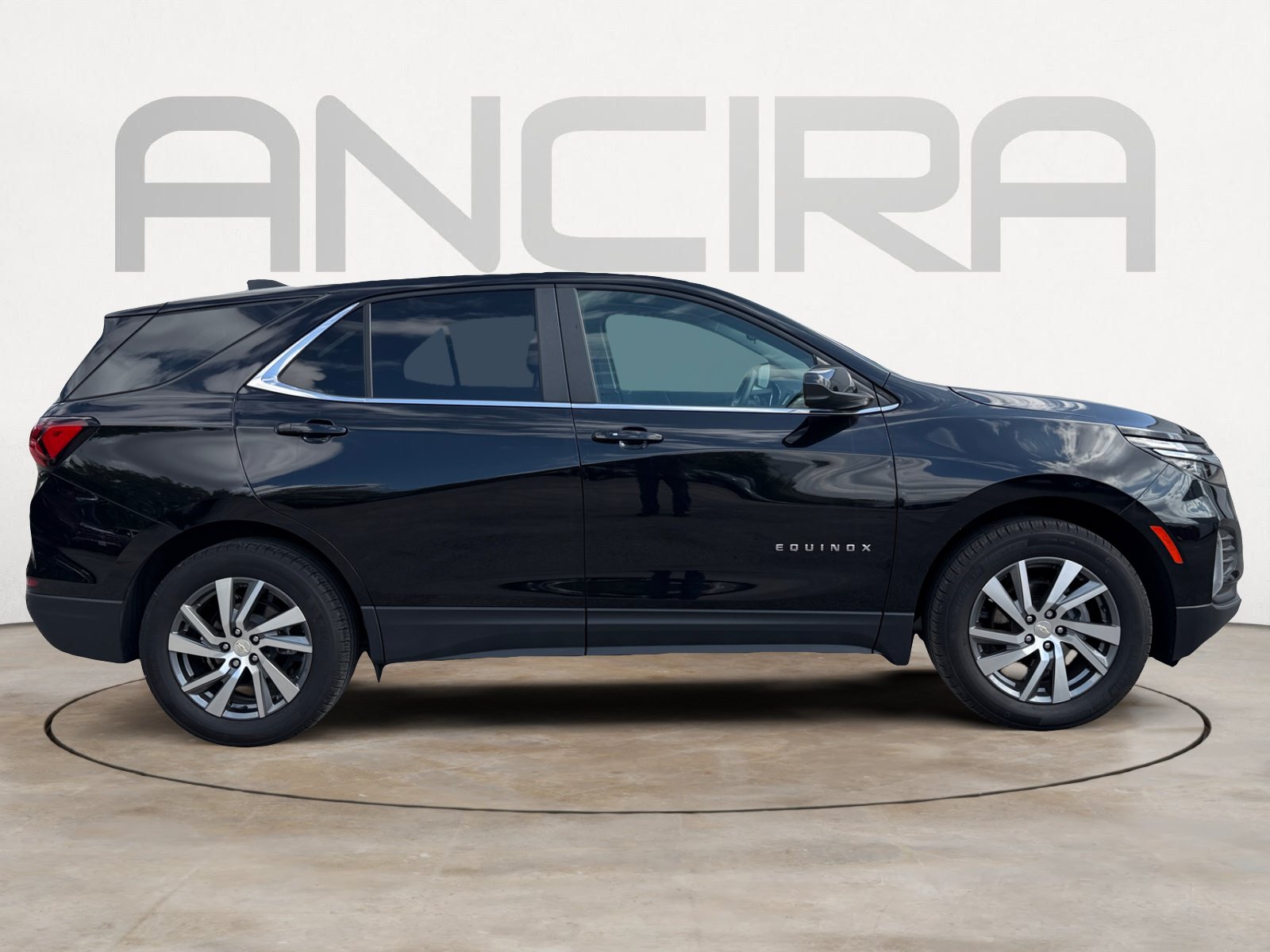 Used 2024 Chevrolet Equinox LT FWD image 10