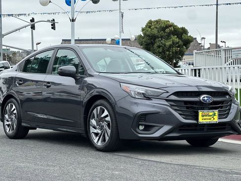 Used 2025 Subaru Legacy Limited image 2