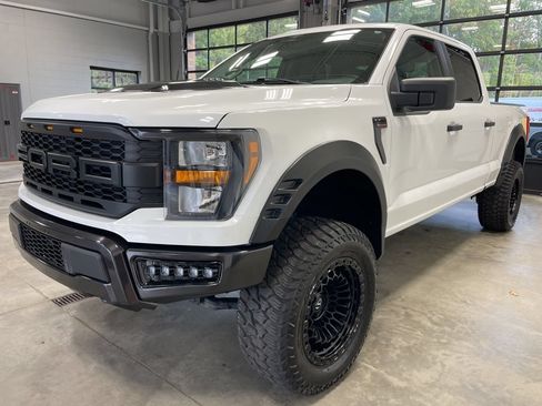 Used 2023 Ford F150 XLT w/ Trailer Tow Package AWD/4WD image 5