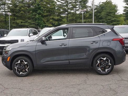 Used 2024 Kia Seltos EX AWD/4WD image 17