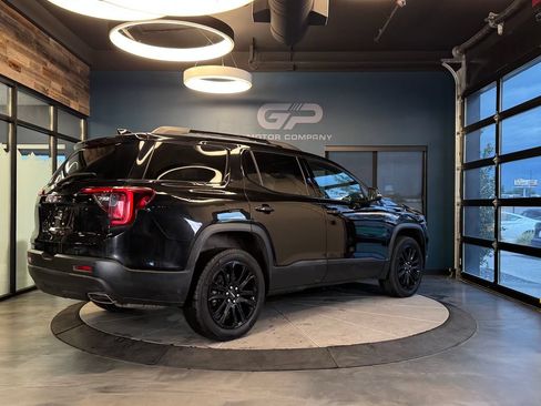 Used 2023 GMC Acadia SLE w/ Elevation Edition AWD/4WD image 3