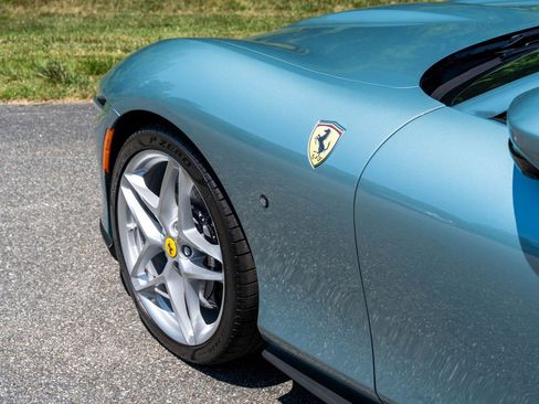 Used 2024 Ferrari Roma Spider RWD image 11