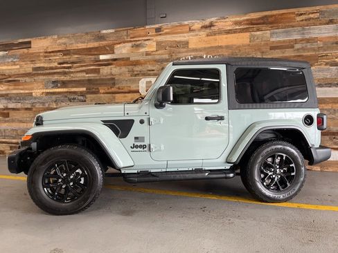 Used 2023 Jeep Wrangler Freedom Edition image 13