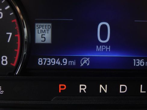 Used 2022 Ford Explorer Limited image 49