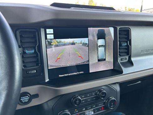 Used 2022 Ford Bronco Wildtrak AWD/4WD image 35