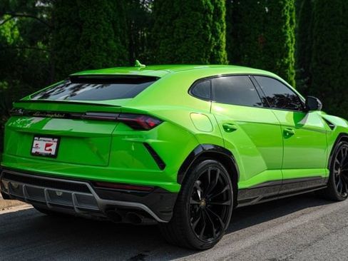 Used 2021 Lamborghini Urus AWD/4WD image 16