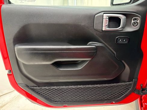 Used 2020 Jeep Wrangler Unlimited Sport S image 17