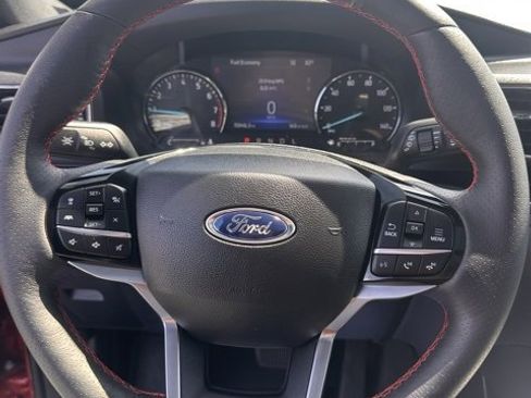 Used 2023 Ford Explorer ST-Line image 10