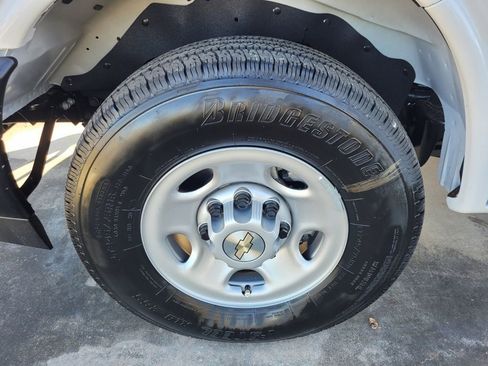 New 2025 Chevrolet Express 2500 w/ Driver Convenience Package image 34