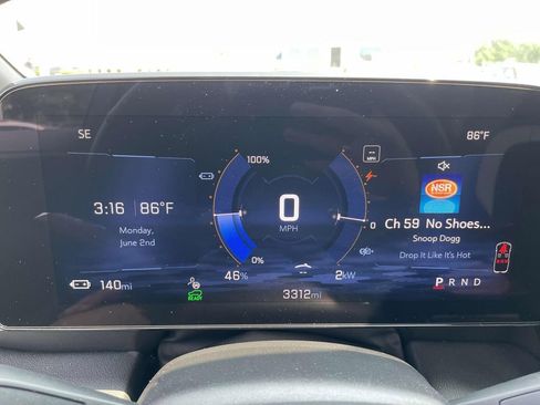 Used 2024 Chevrolet Blazer EV LT image 20