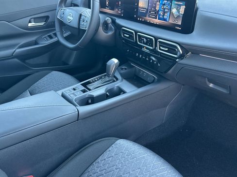 New 2026 Nissan Sentra SV w/ SV Convenience Package FWD image 15