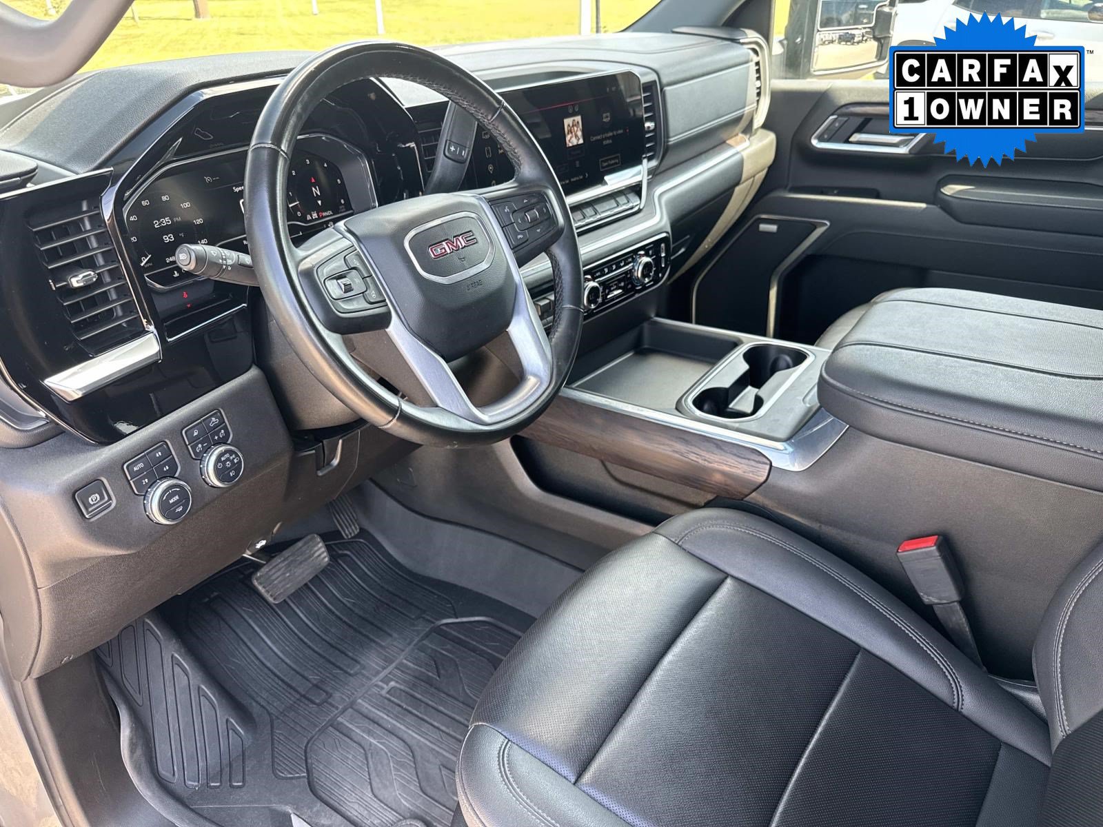 Used 2025 GMC Sierra 2500 SLT w/ SLT Premium Package AWD/4WD image 28