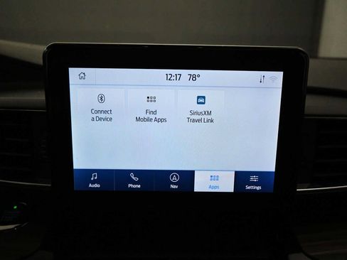 Used 2021 Ford Explorer Limited w/ Equipment Group 301A AWD/4WD image 19