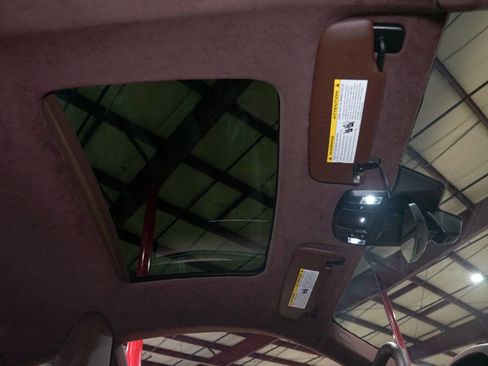 Used 2025 Porsche 911 GTS image 39