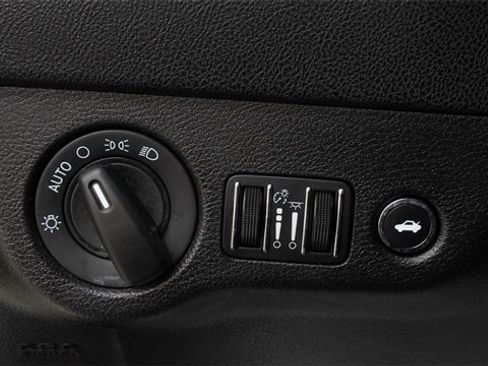 Used 2023 Dodge Charger R/T w/ Blacktop Package image 21