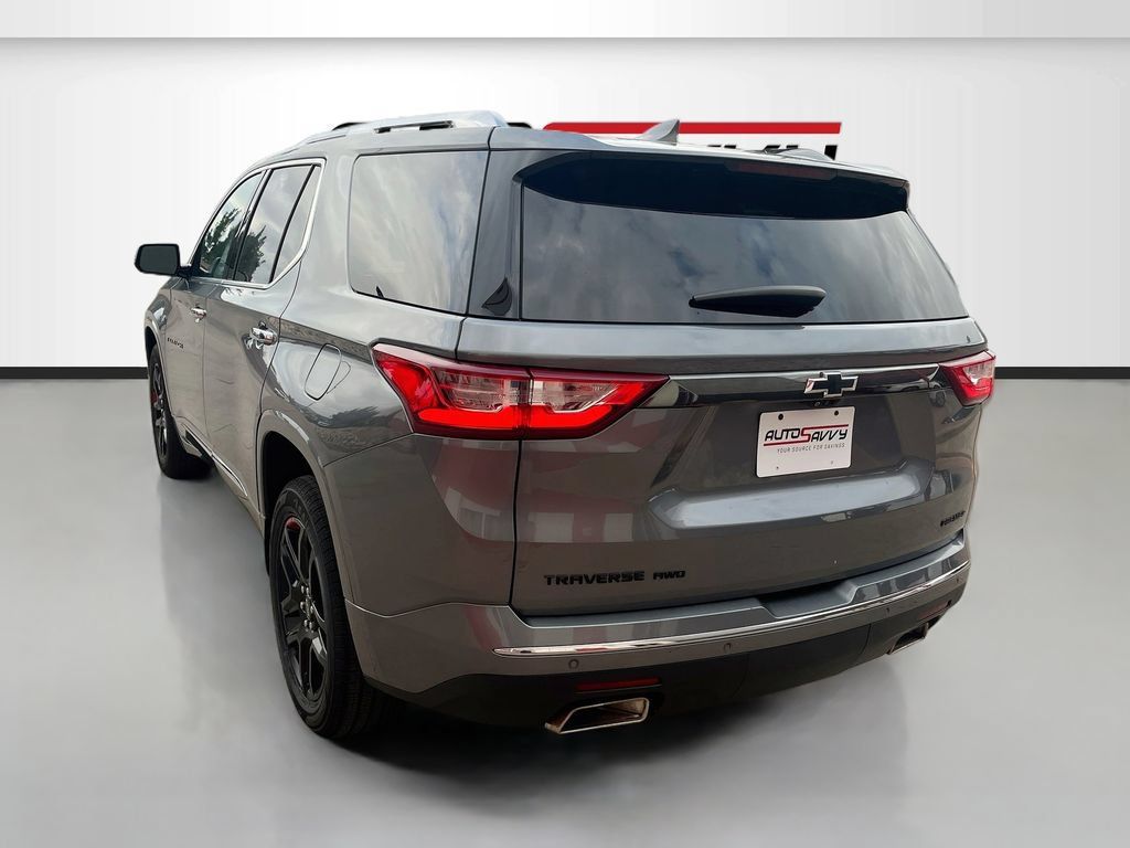 Used 2021 Chevrolet Traverse Premier w/ LPO, Blackout Package AWD/4WD image 5