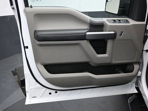 Used 2020 Ford F150 XLT w/ Equipment Group 302A Luxury AWD/4WD image 12
