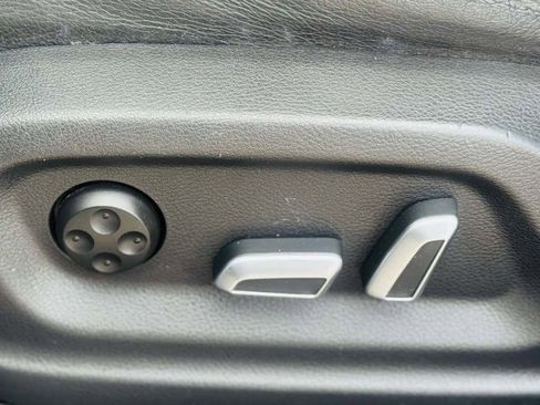 Used 2017 Audi Q3 2.0T Premium image 19