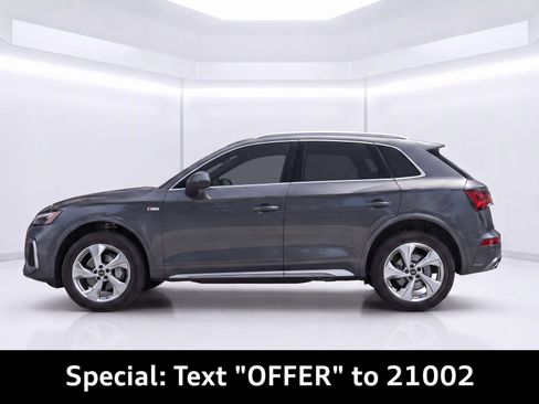 Certified 2023 Audi Q5 2.0T Premium Plus w/ Premium Plus Package AWD/4WD image 2