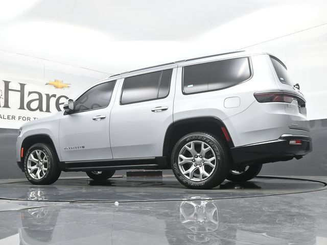 Used 2022 Jeep Wagoneer Series II AWD/4WD image 62