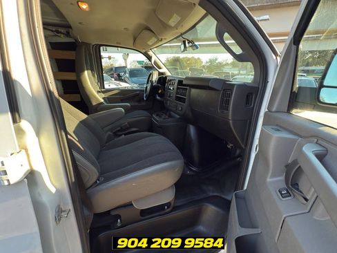 Used 2019 Chevrolet Express 2500 w/ Driver Convenience Package RWD image 27