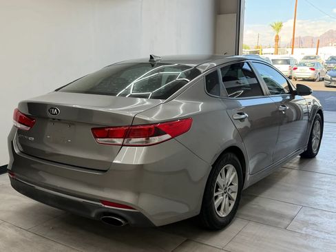 Used 2017 Kia Optima LX FWD image 8