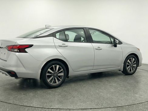 Used 2025 Nissan Versa SV FWD image 9
