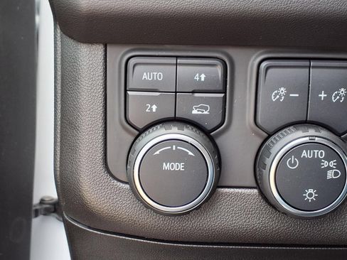 Used 2023 Chevrolet Tahoe LS AWD/4WD image 12