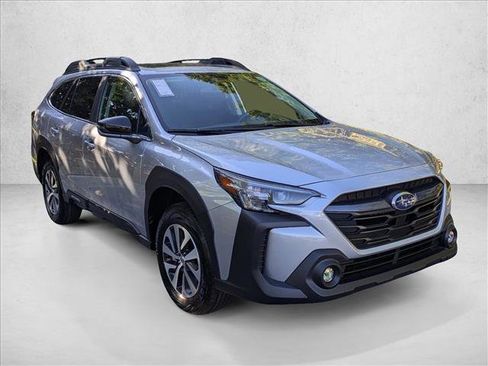 Certified 2025 Subaru Outback Premium image 7