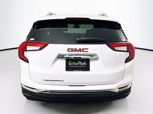 Used 2023 GMC Terrain SLT image 7