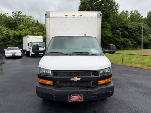 Used 2019 Chevrolet Express 3500 Extended w/ Power Convenience Package RWD image 7