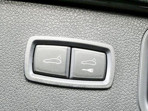 New 2026 Porsche Macan image 31