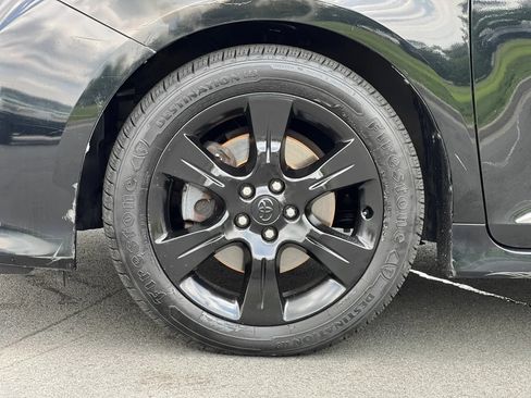 Used 2015 Toyota Sienna SE Premium FWD image 46