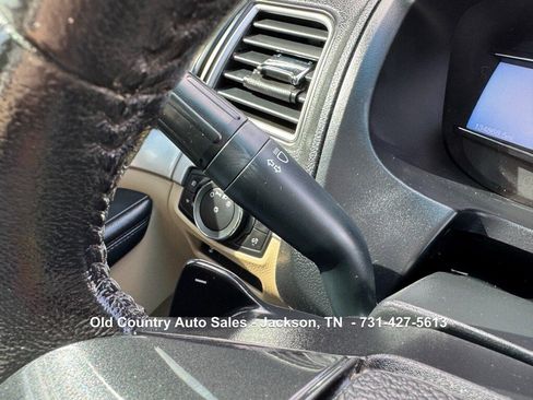 Used 2016 Ford Explorer XLT w/ Equipment Group 202A image 22