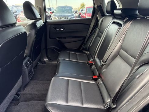 Certified 2023 Nissan Rogue SV w/ SV Premium B Package image 6