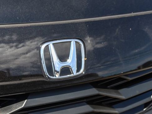 Used 2025 Honda HR-V Sport image 5