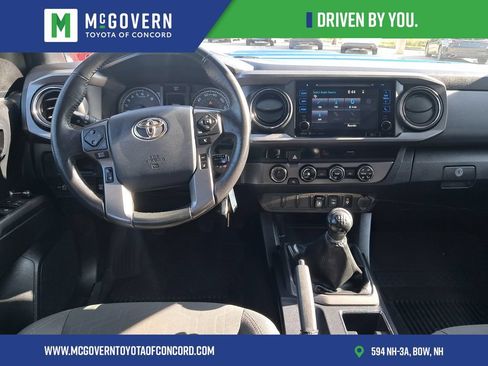 Used 2018 Toyota Tacoma TRD Sport AWD/4WD image 18