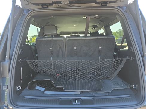 Used 2024 Jeep Wagoneer 4WD image 14