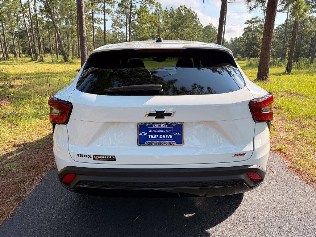 New 2026 Chevrolet Trax RS FWD image 4