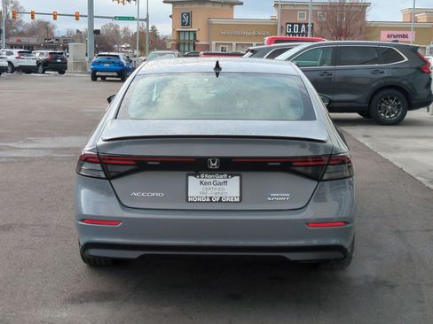 Used 2023 Honda Accord Sport image 7