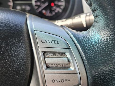 Used 2013 Nissan Altima 2.5 SV image 12