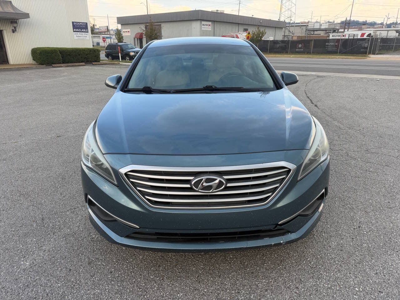Used 2017 Hyundai Sonata SE FWD image 4